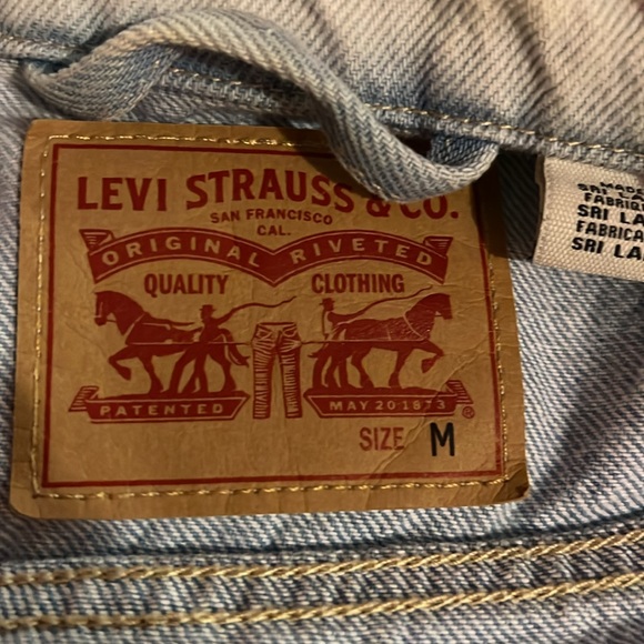 Levi’s Trucker Jacket - Picture 3 of 4
